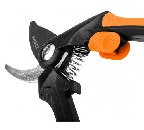 Секатор для сада Neo Tools, арт. 15-210 – 210 мм, обрезка веток и побегов
