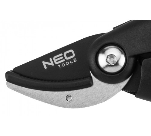 Секатор с наковальней Neo Tools 210 мм, арт. 15-211 – для твердой древесины